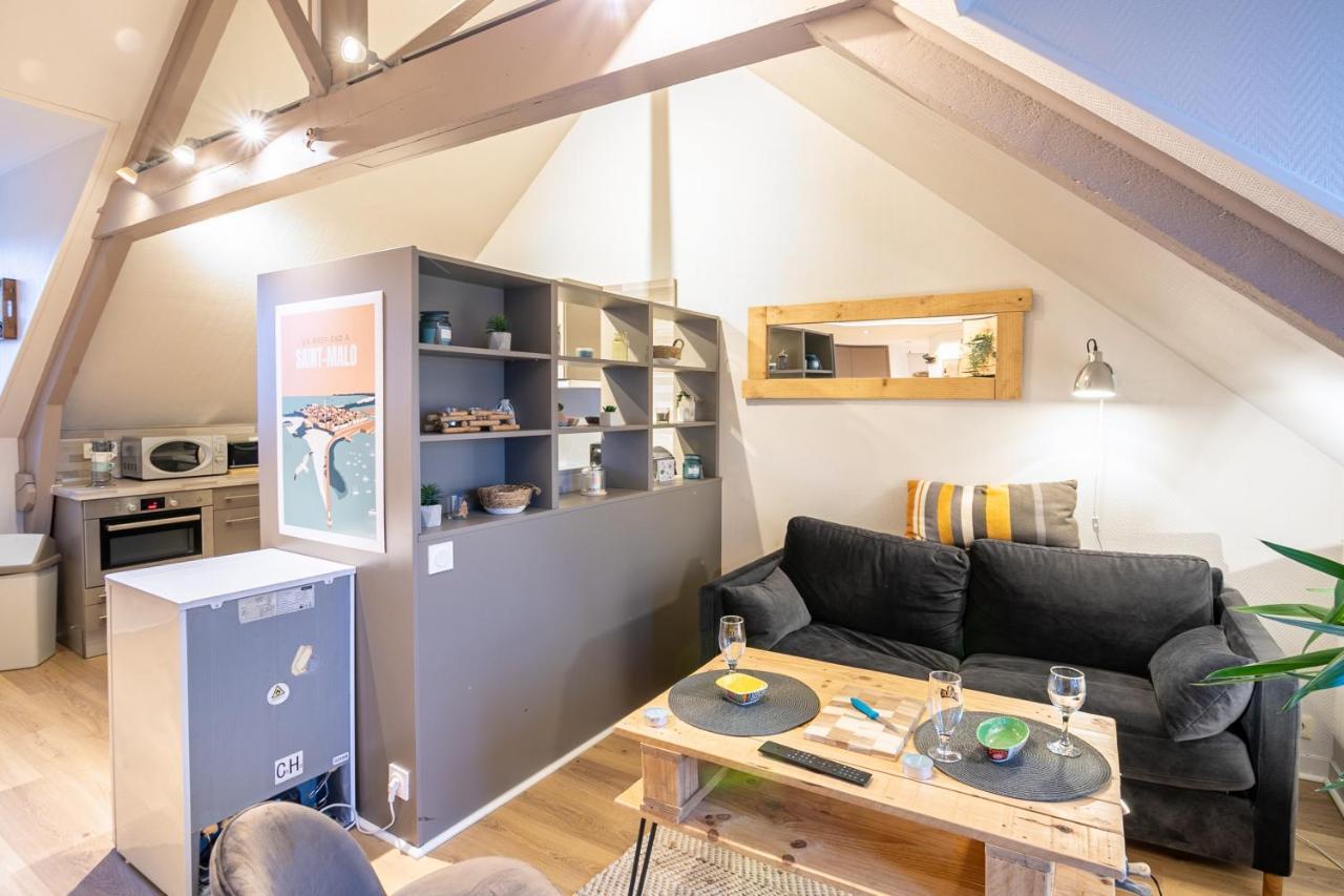 Le Petit Melorien Apartment Saint-Meloir-des-Ondes Luaran gambar